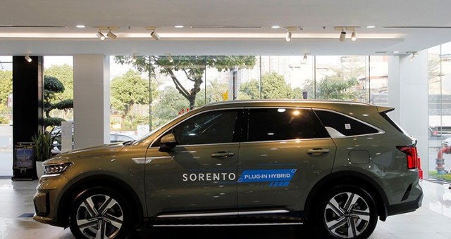 Xả hàng tồn kho, Kia Sorento PHEV đời 2023 giảm giá đến 150 triệu đồng tại đại lý